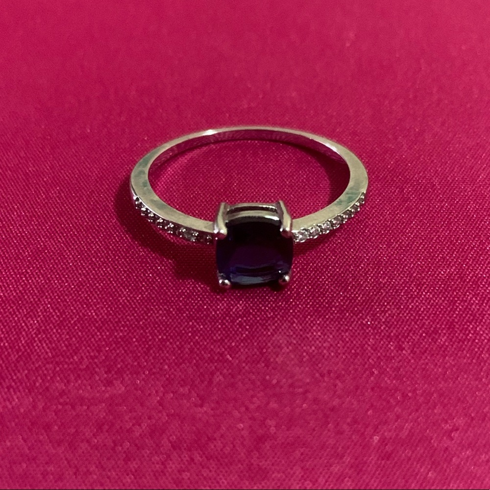Blue stone ring